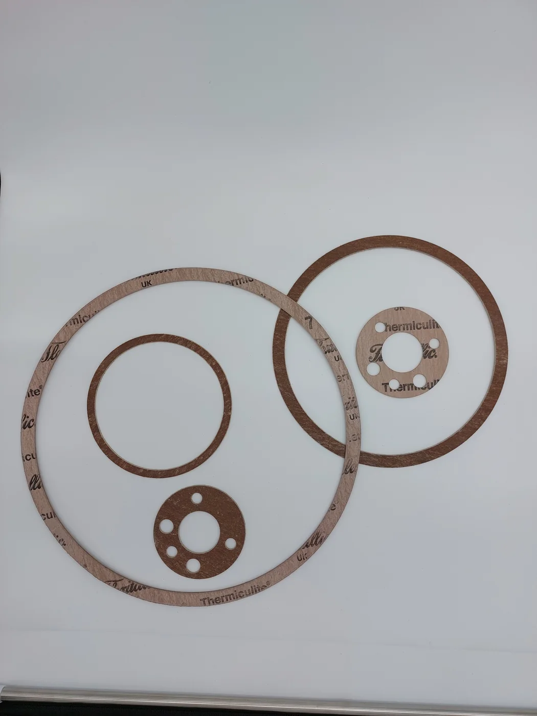 Flange gaskets