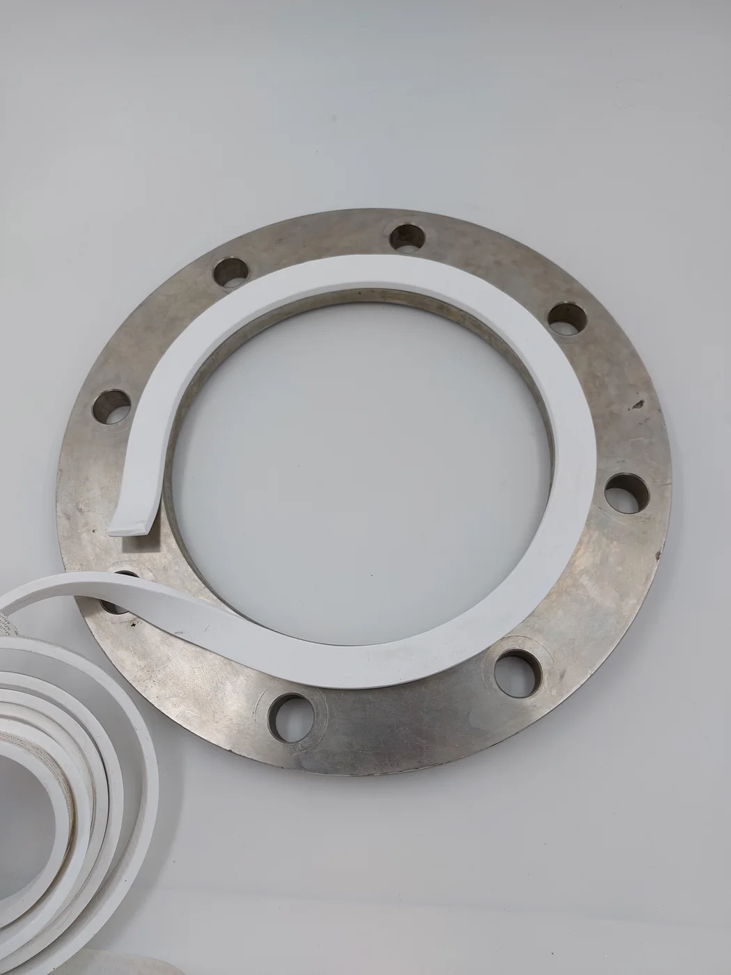 PTFE tape for static sealing